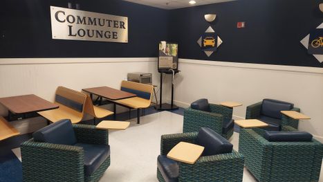 Commuter Lounge
